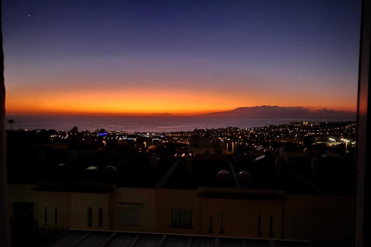 Cozy Townhouse With Ocean Views In Costa Adeje Διαμέρισμα Εξωτερικό φωτογραφία
